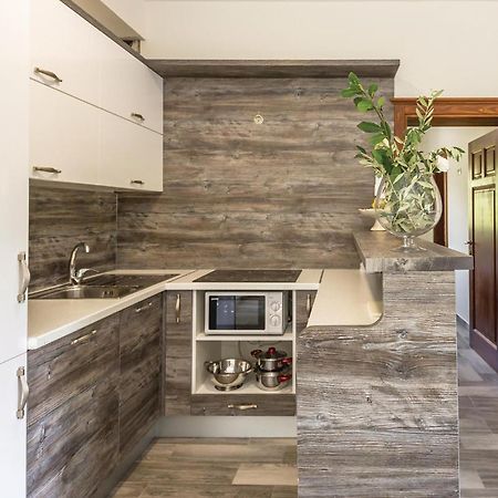 6 Bedroom Gorgeous Home In Zagvozd 외부 사진
